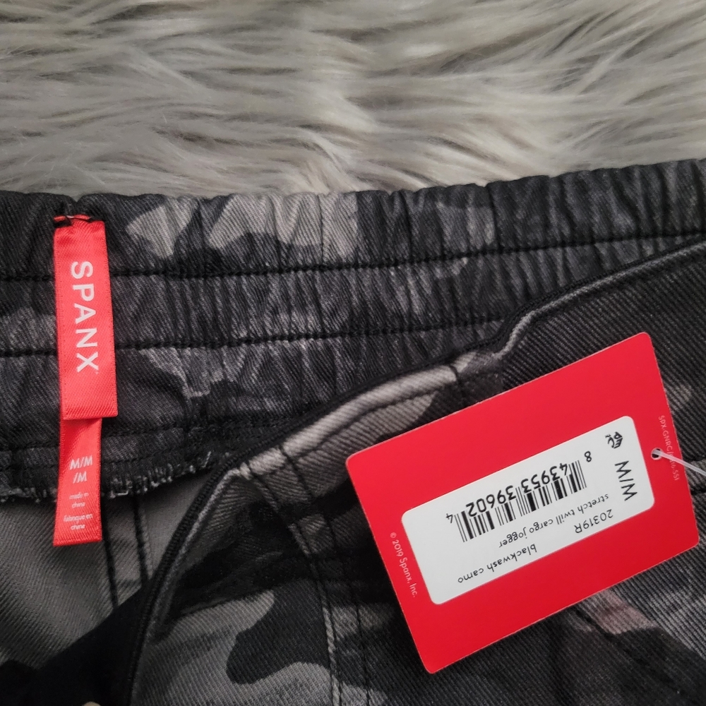 Spanx Camouflage Print Twill Joggers Size Medium … - image 8